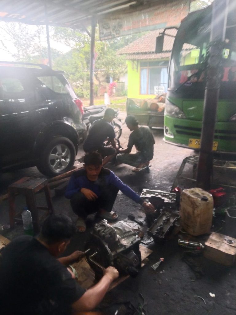 Spesialis Bak Mobil Bawen Semarang: Terbaik